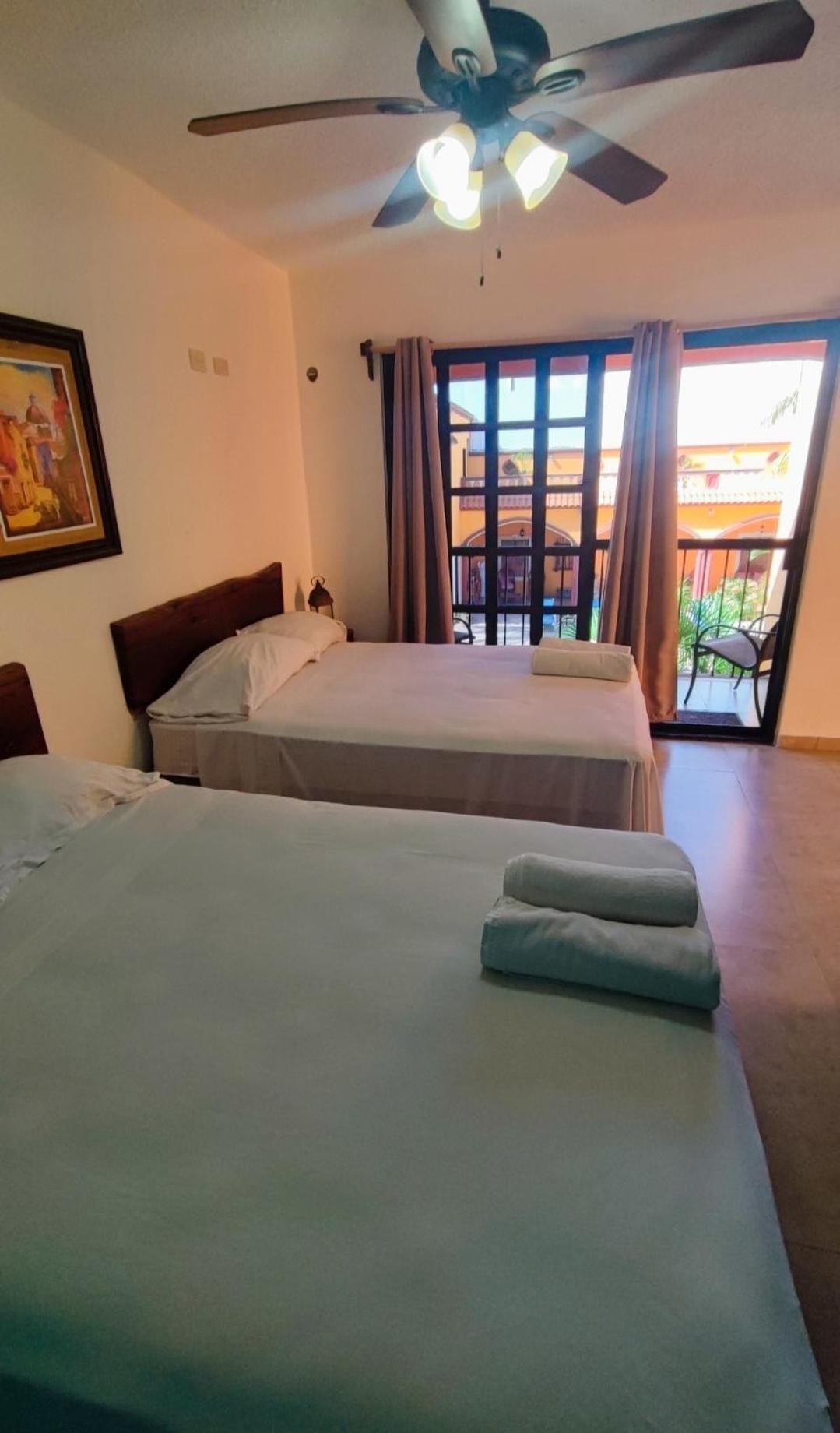 Hotel Hacienda Valentina Playa del Carmen Exterior foto